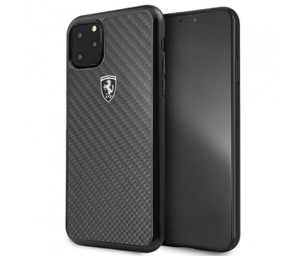 Husa Plastic Ferrari Carbon Heritage pentru Apple iPhone 11 Pro Max, Neagra FEHCAHCN65BK